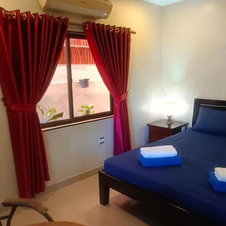 Hotel Le Cocorico Siem Reap Exterior foto